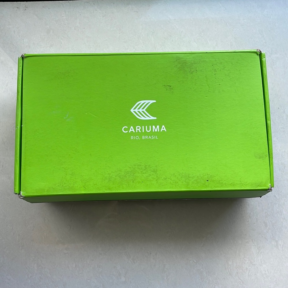 Cariuma - NWT